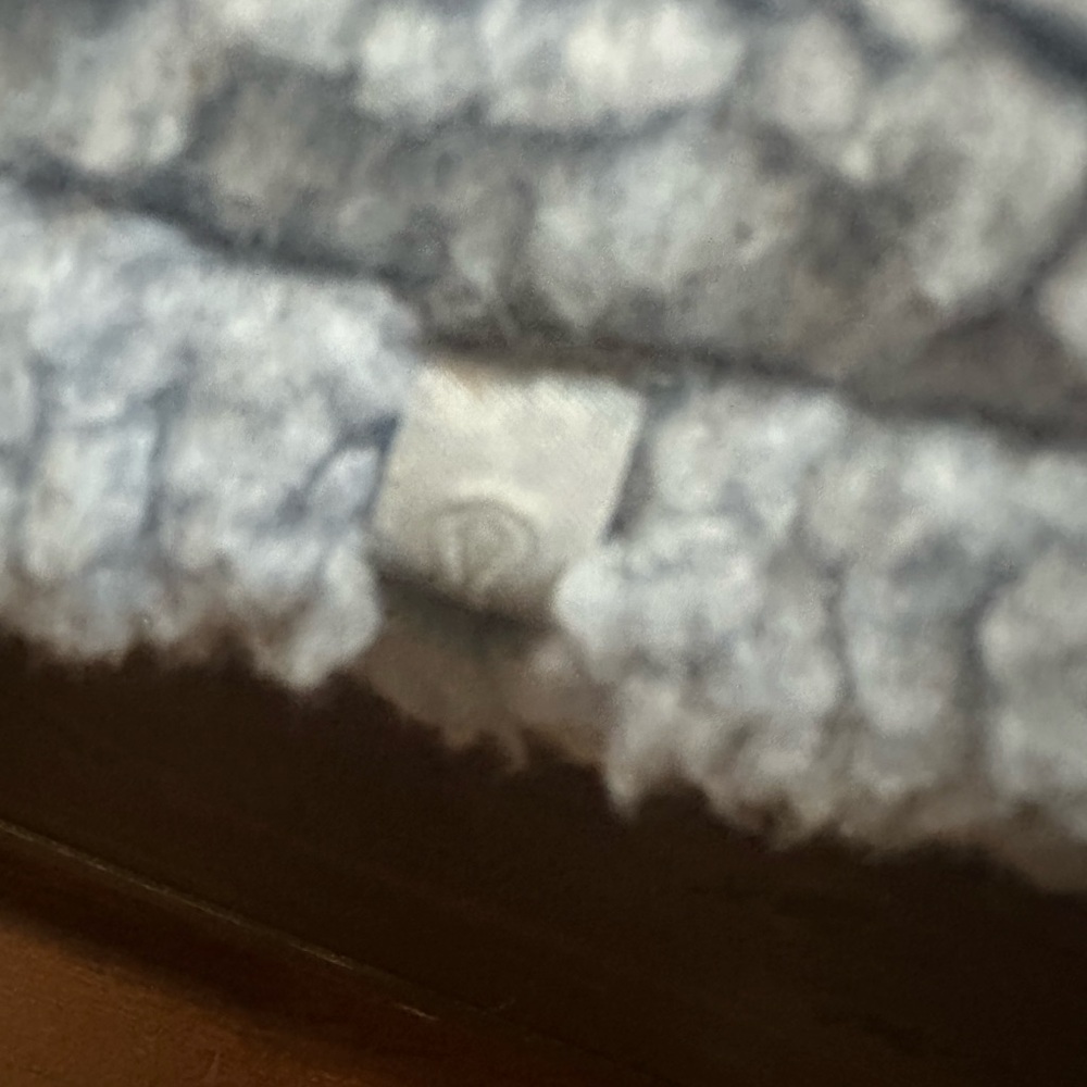 Lululemon pullover Sherpa - Picture 3 of 5